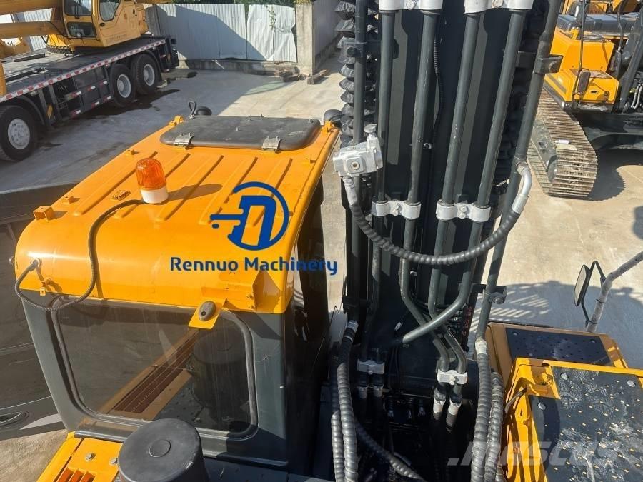 Hyundai R220LC-9S Lánctalpas kotrók