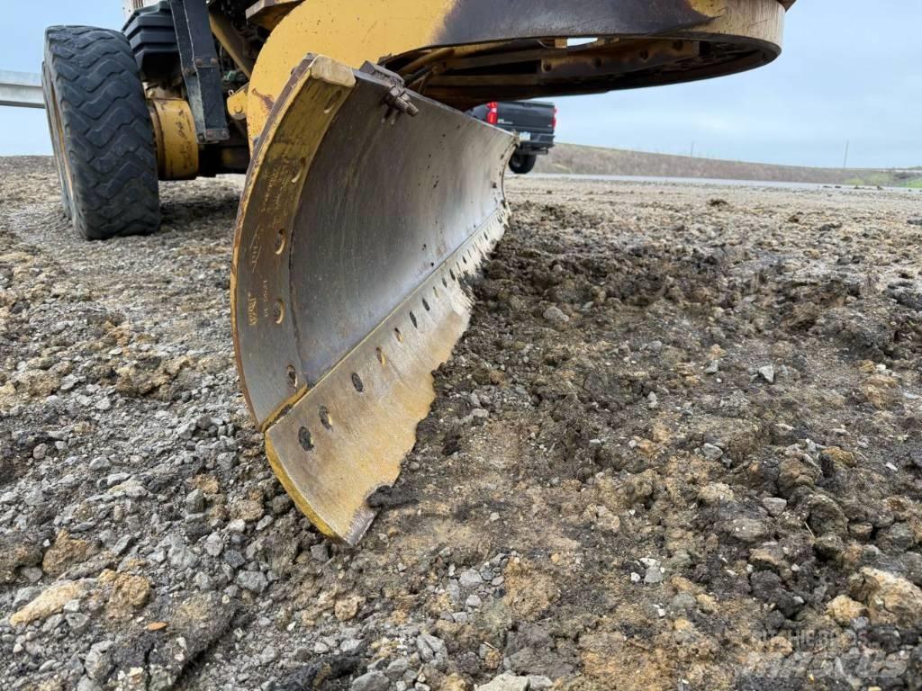CAT 140H Gréderek