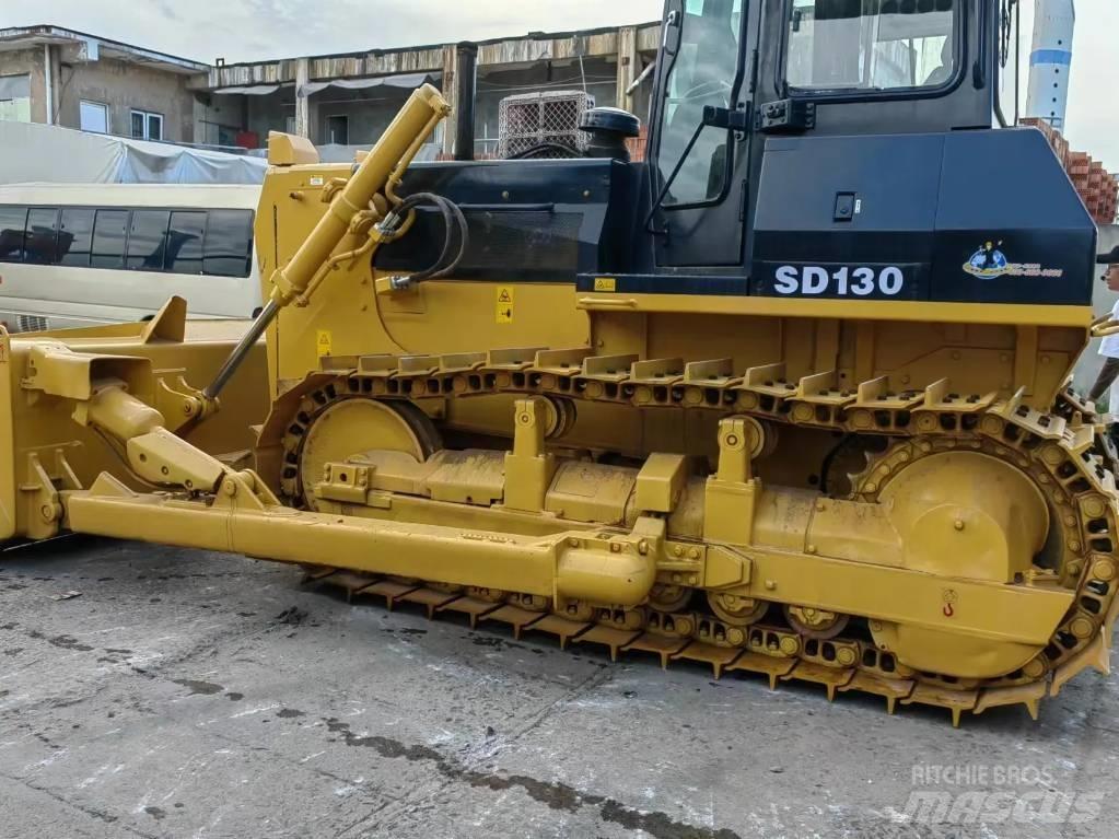 Shantui SD 13 lánctalpas dózerek