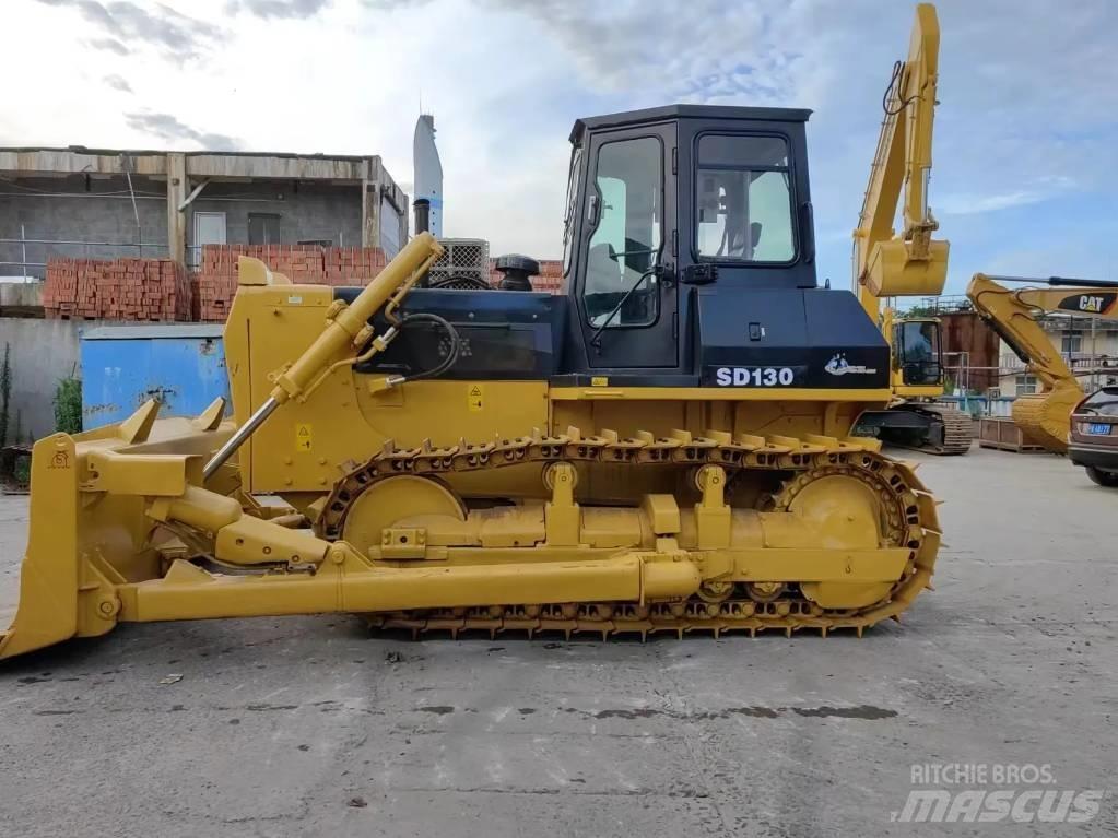 Shantui SD 13 lánctalpas dózerek