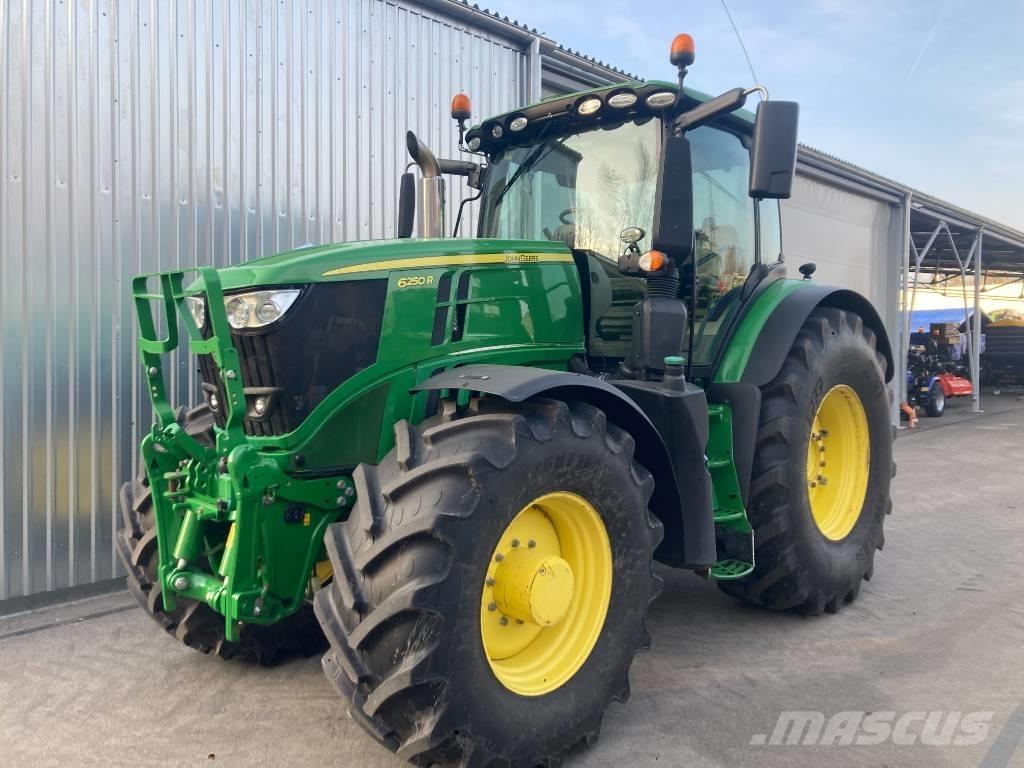 John Deere 6250 R Traktorok