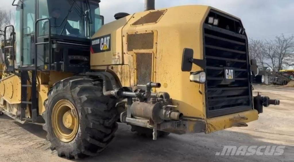 CAT RM 500 Aszfalt aprítók