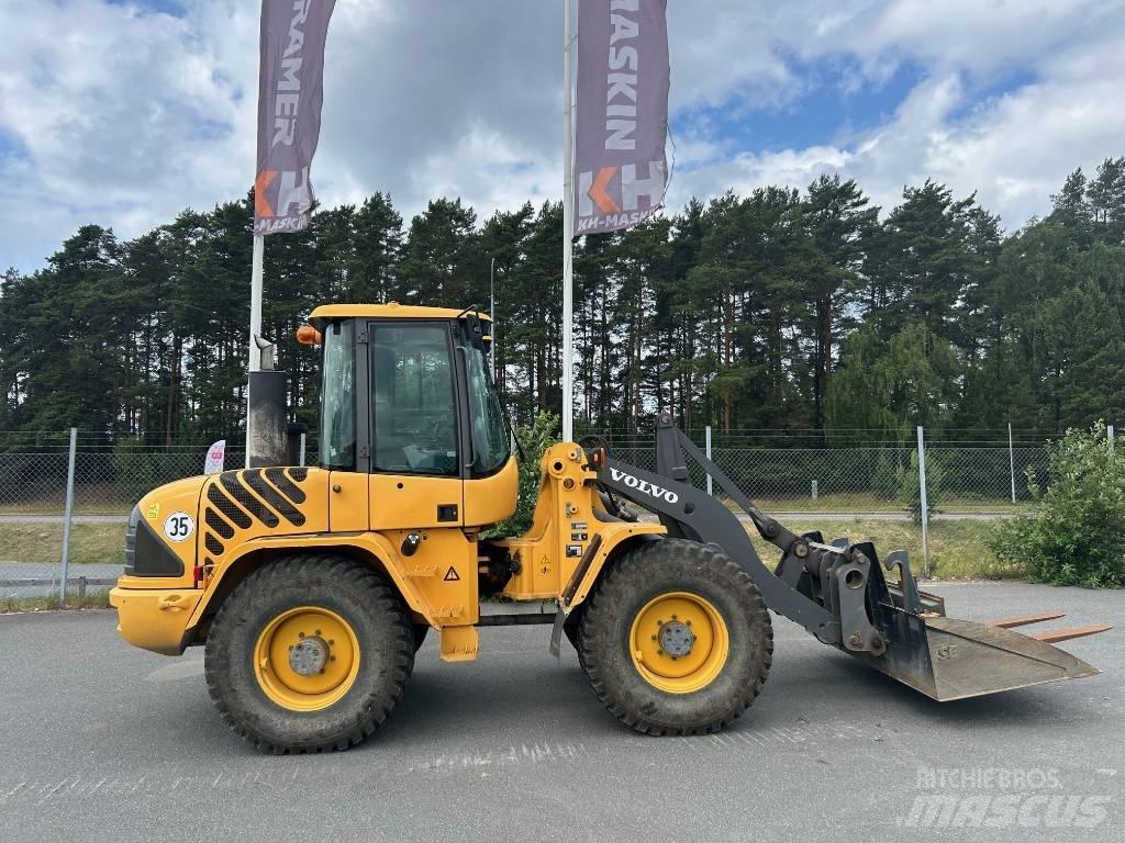 Volvo L 40 B Gumikerekes homlokrakodók