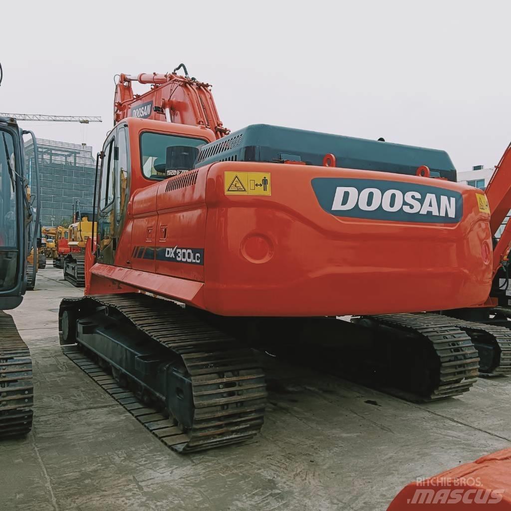 Doosan DX 300 LC Lánctalpas kotrók