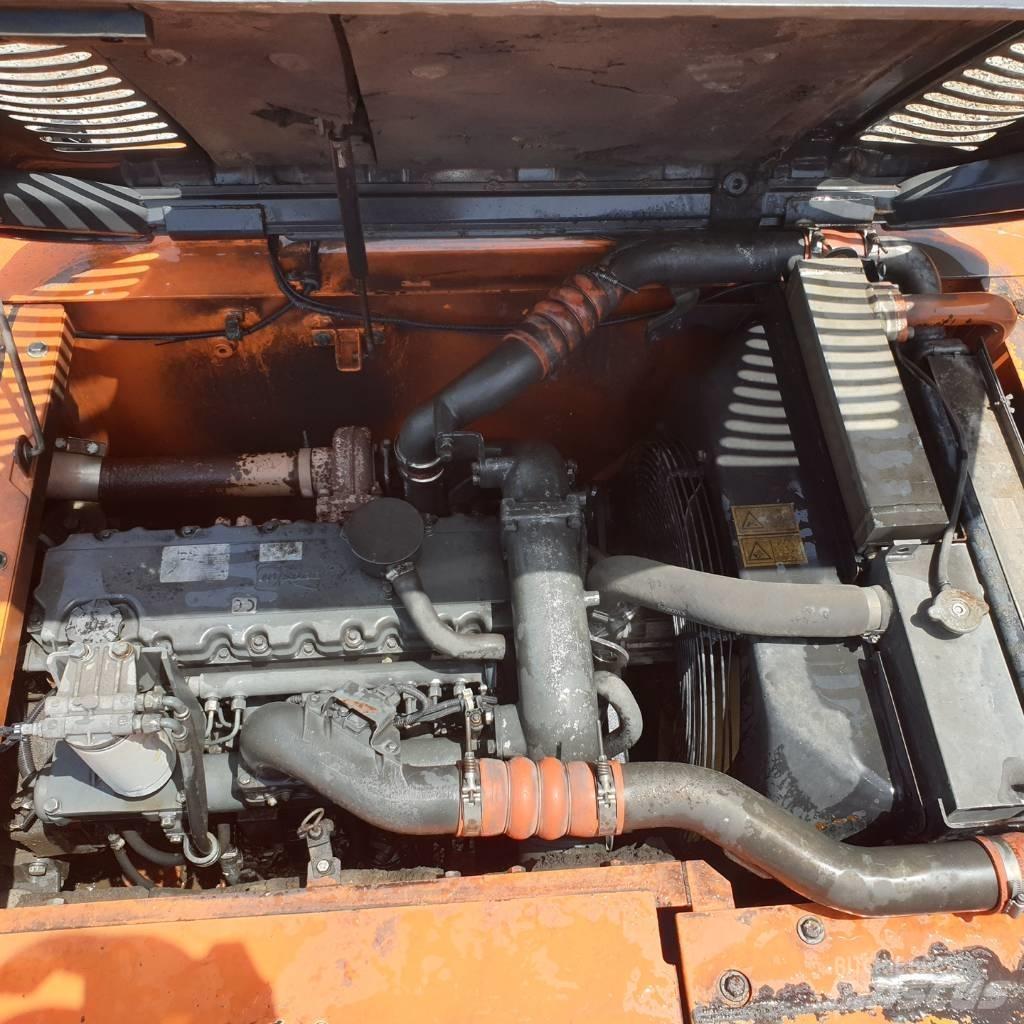 Doosan DX 220 LCA Lánctalpas kotrók
