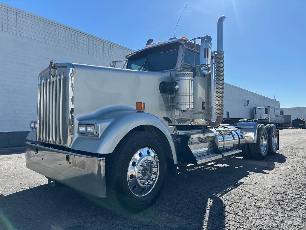 Kenworth W 900 L Nyergesvontatók
