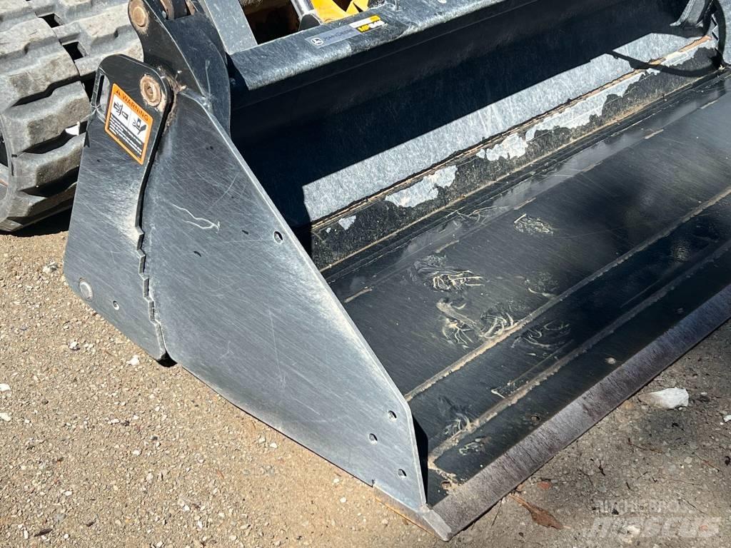 John Deere 333G Kompaktrakodók