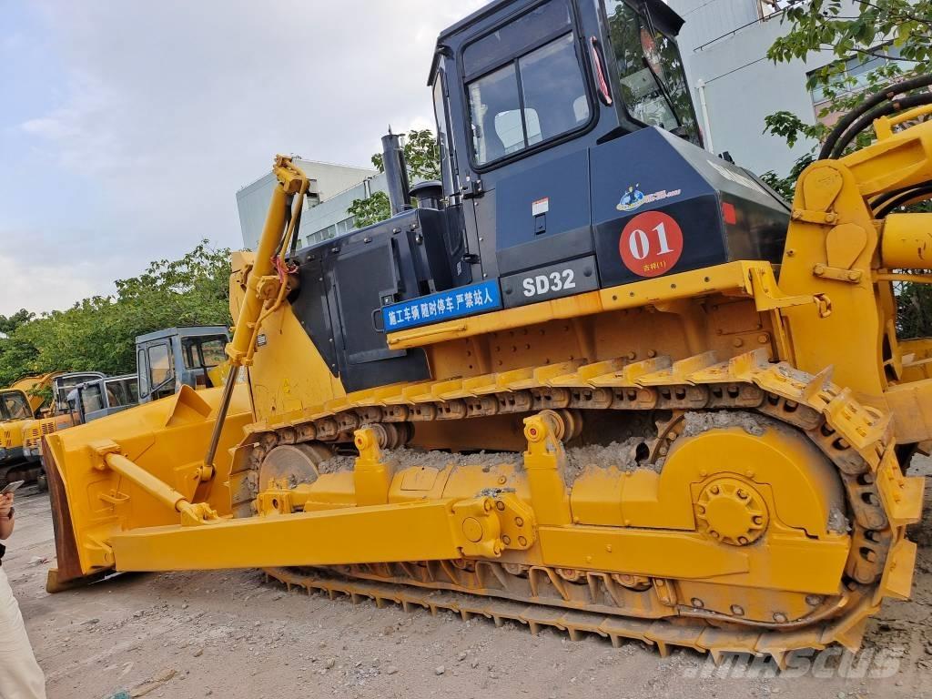 Shantui SD 32 lánctalpas dózerek