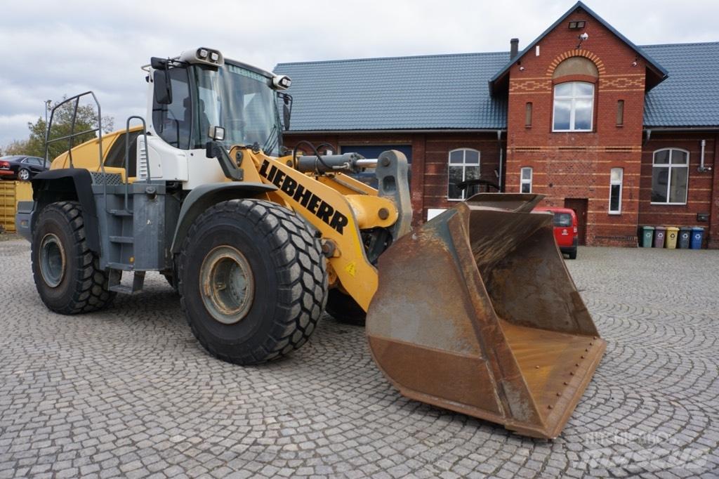Liebherr L 576 Gumikerekes homlokrakodók