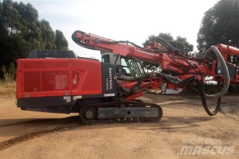Sandvik DP1500i Talaj fúró