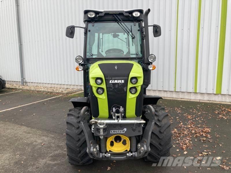 CLAAS NEXOS 240 M Traktorok