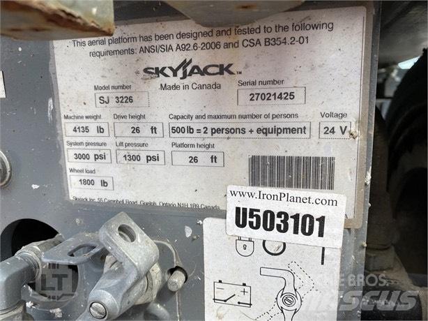 SkyJack SJ III 3226 Ollós emelők