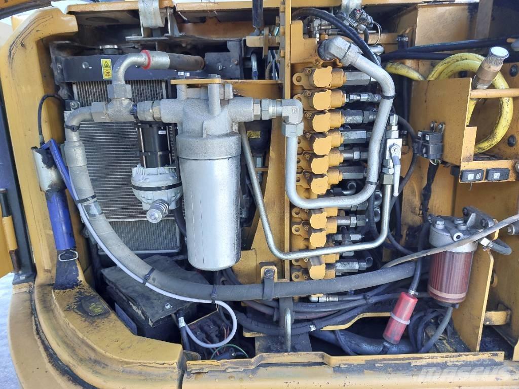 CAT 308E Erdészeti Kotrók