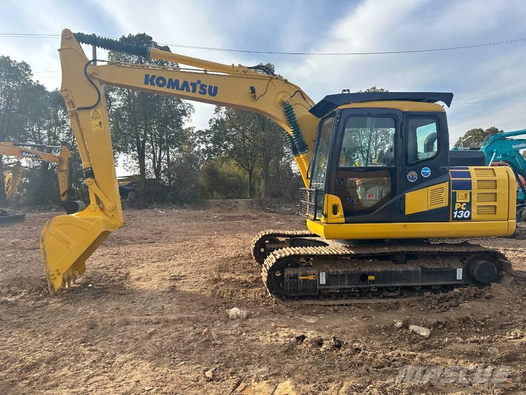 Komatsu PC 130 Közepes (midi) kotrók 7 t - 12 t