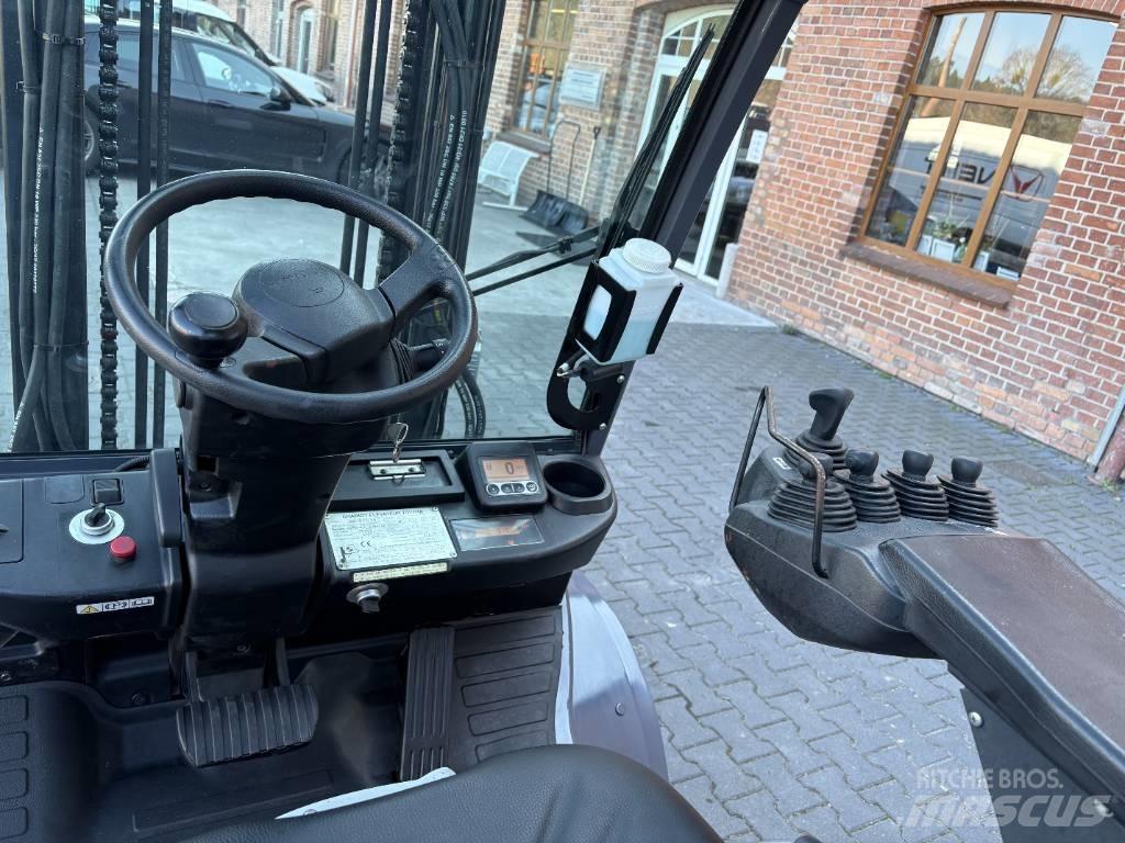 Toyota 06-8FDF30 Dízel targoncák