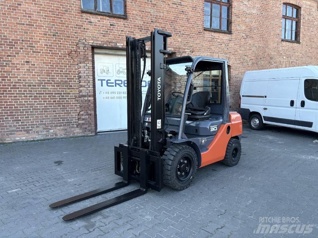 Toyota 06-8FDF30 Dízel targoncák
