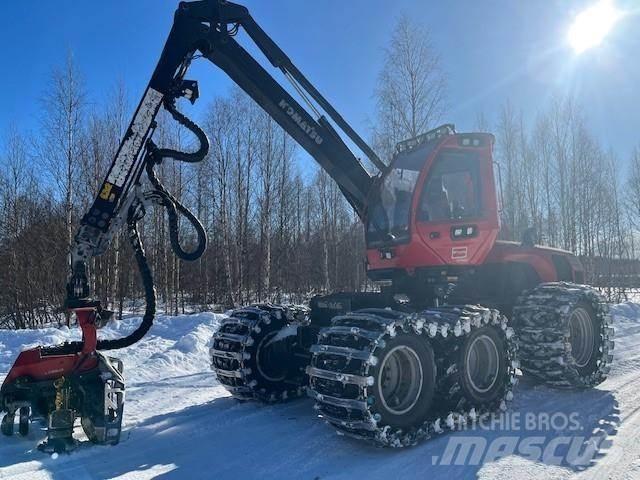 Komatsu XH 911-7 Betakarítók