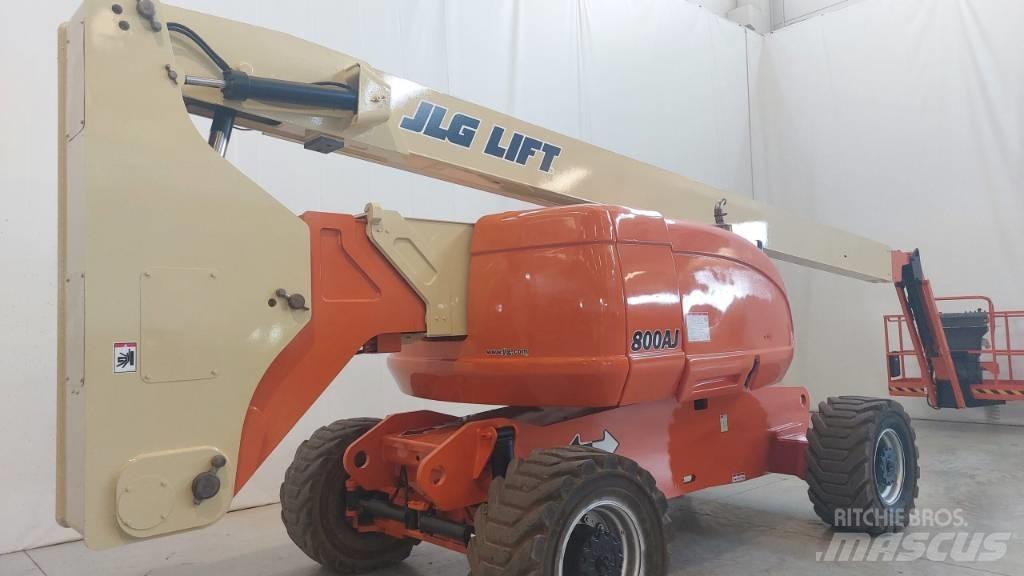 JLG 800 AJ Karos emelők