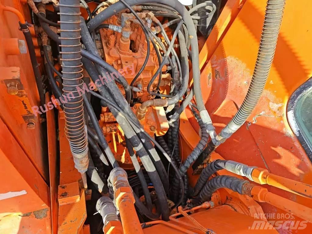 Doosan DH 150 W-7 Gumikerekes kotrók