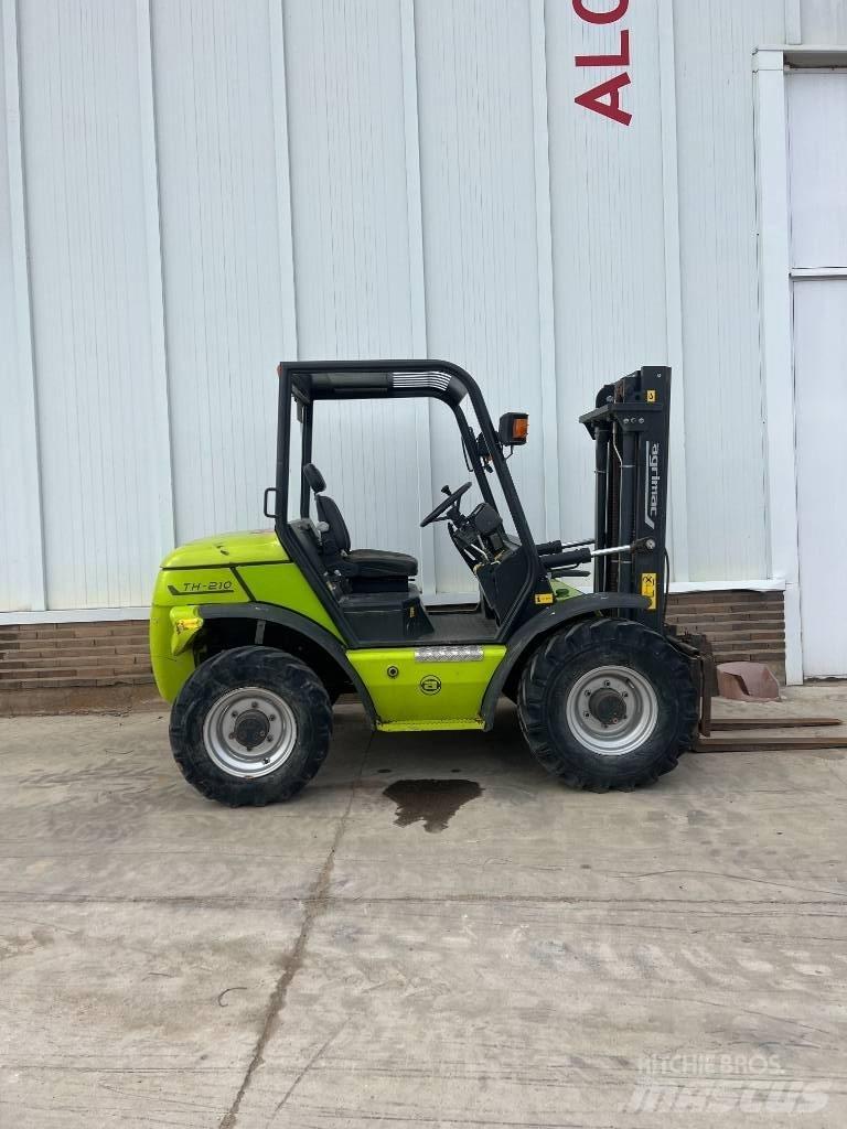 Agrimac TH210 Teleszkópos rakodók