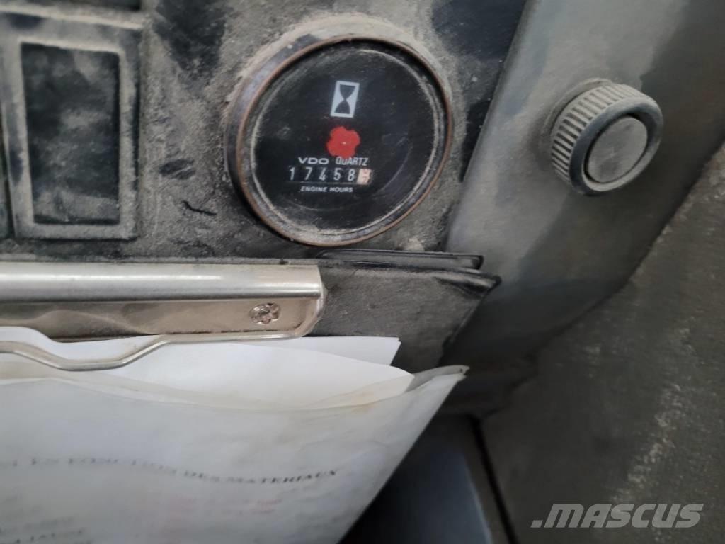Volvo L 70 C Gumikerekes homlokrakodók