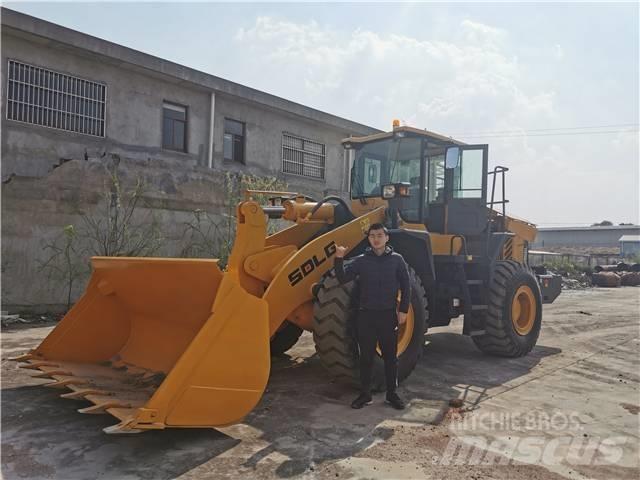 SDLG LG956L Gumikerekes homlokrakodók