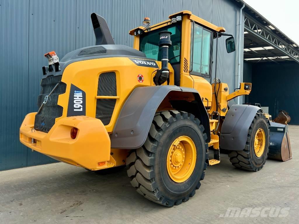 Volvo L90H Gumikerekes homlokrakodók