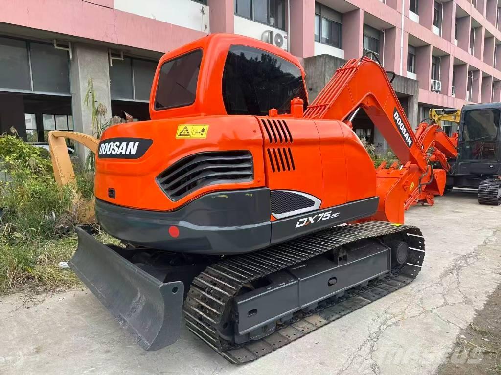 Doosan DX 75-9 C Lánctalpas kotrók