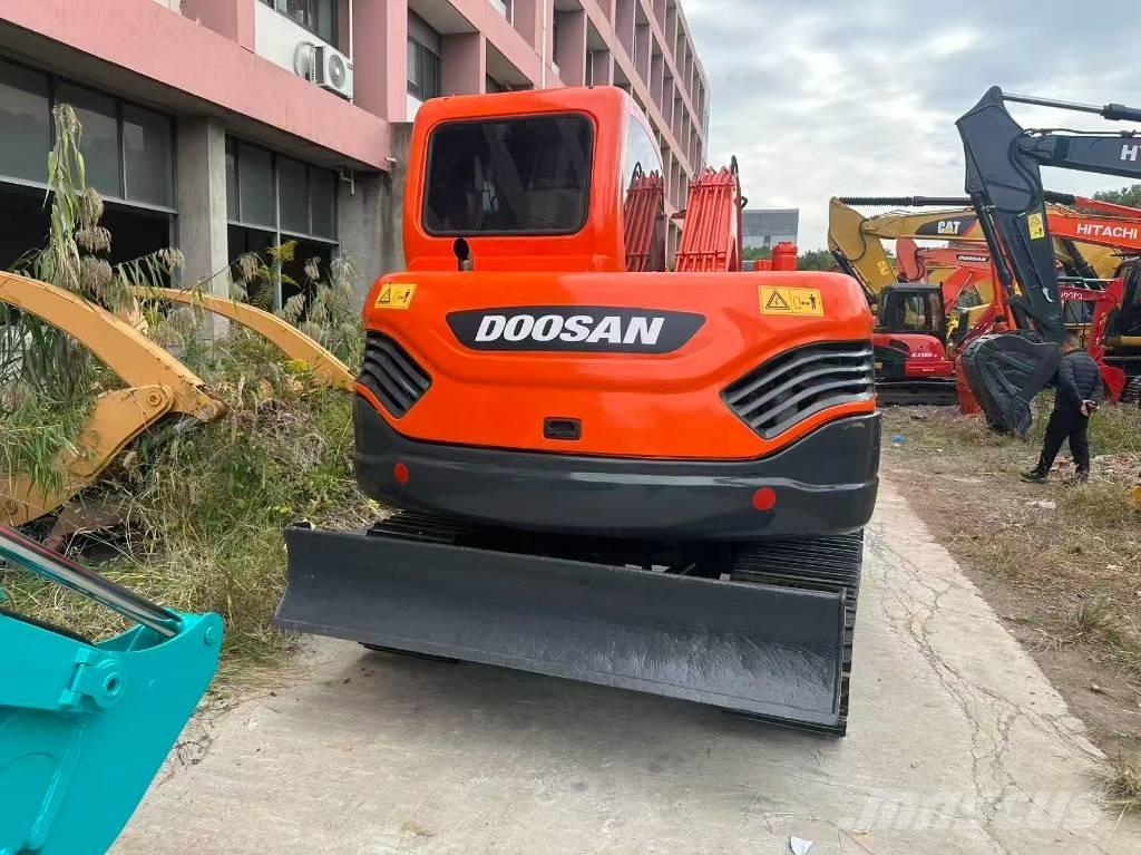 Doosan DX 75-9 C Lánctalpas kotrók