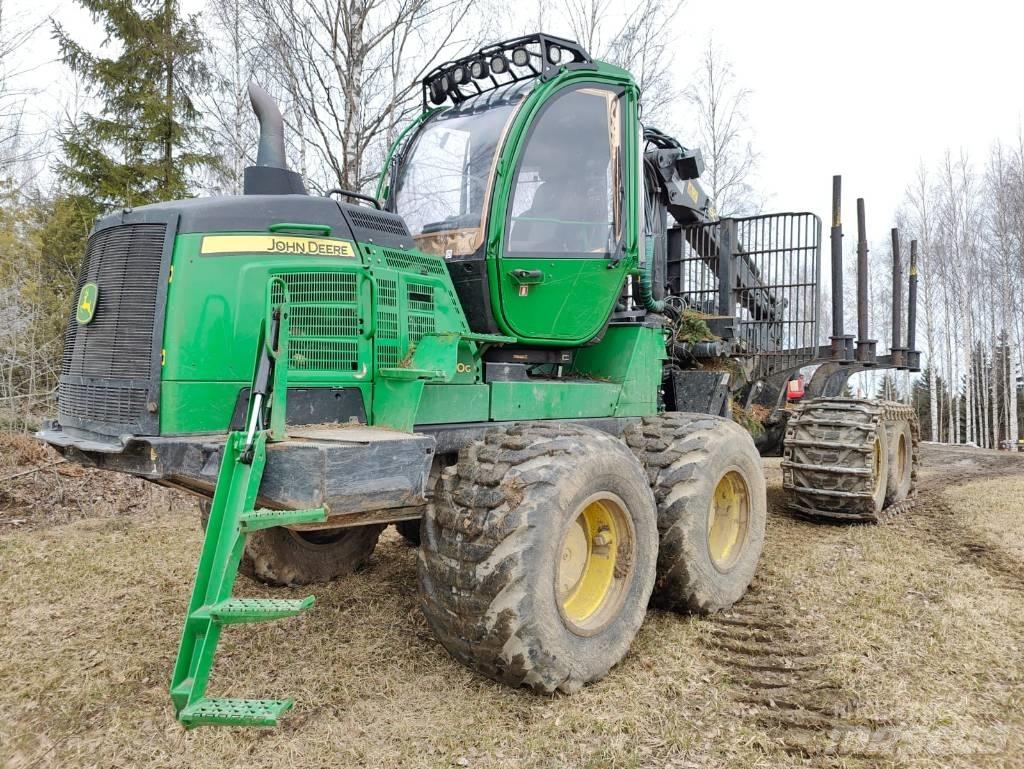 John Deere 1210 G Kihordók