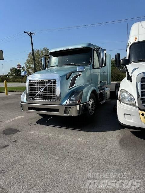 Volvo VNL 430 Nyergesvontatók