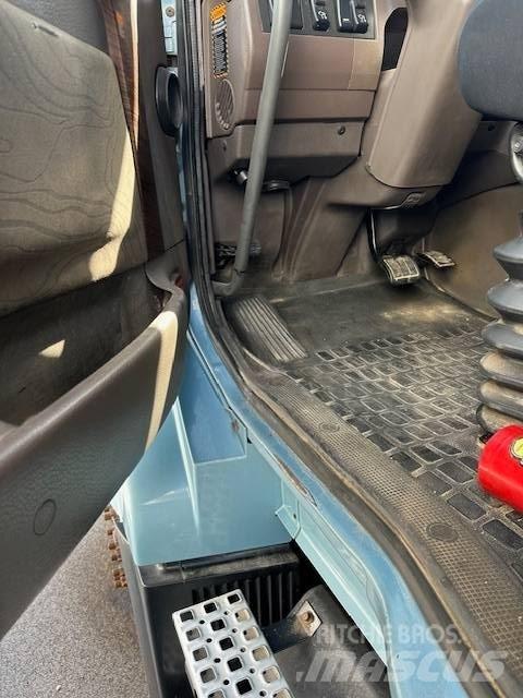 Volvo VNL 430 Nyergesvontatók