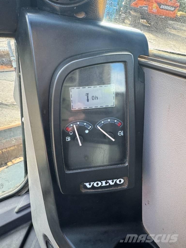 Volvo ECR 88 D Közepes (midi) kotrók 7 t - 12 t