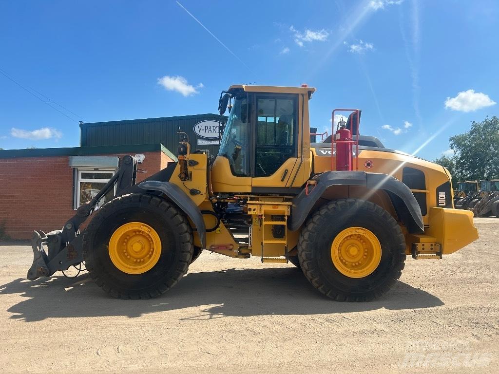 Volvo L110H L/Boom Gumikerekes homlokrakodók