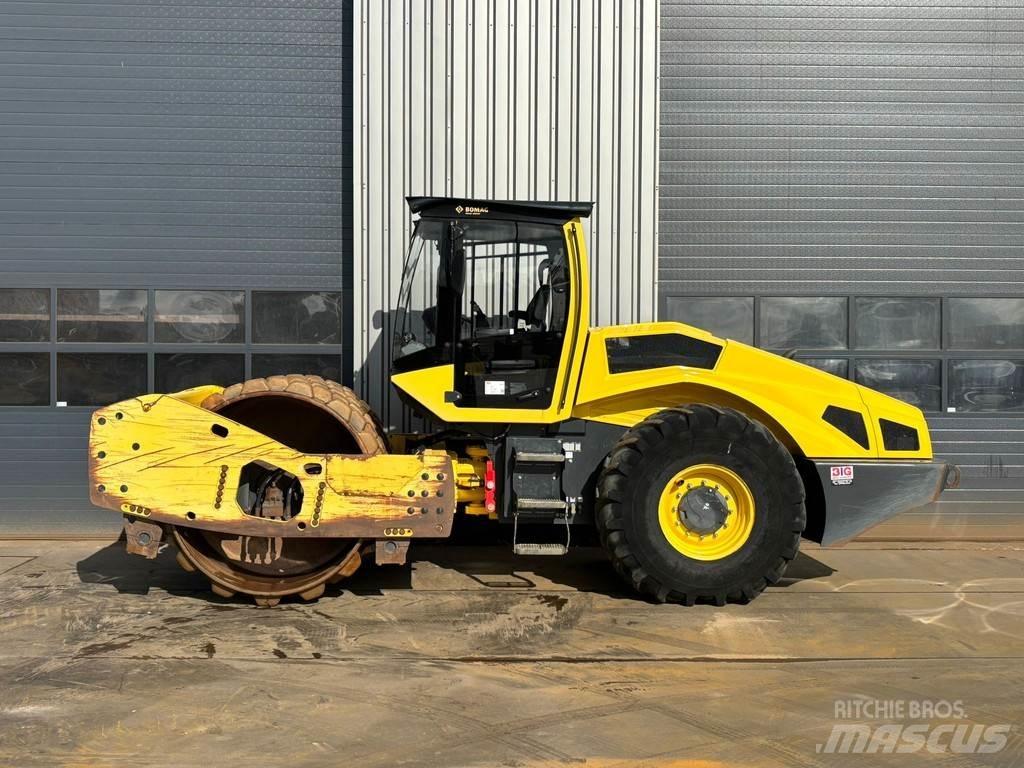 Bomag BW219PDH-5 Egydobos hengerek