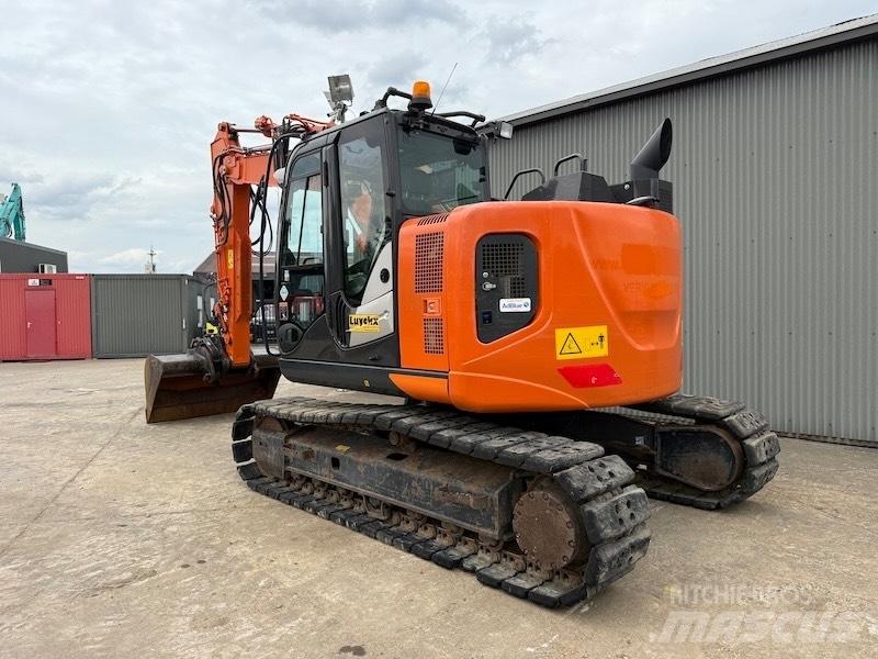 Hitachi ZX 135 US-6 Lánctalpas kotrók