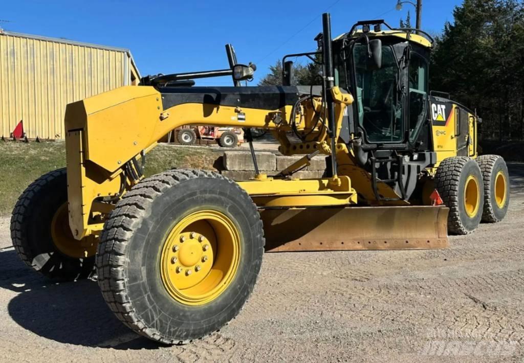 CAT 140M Gréderek