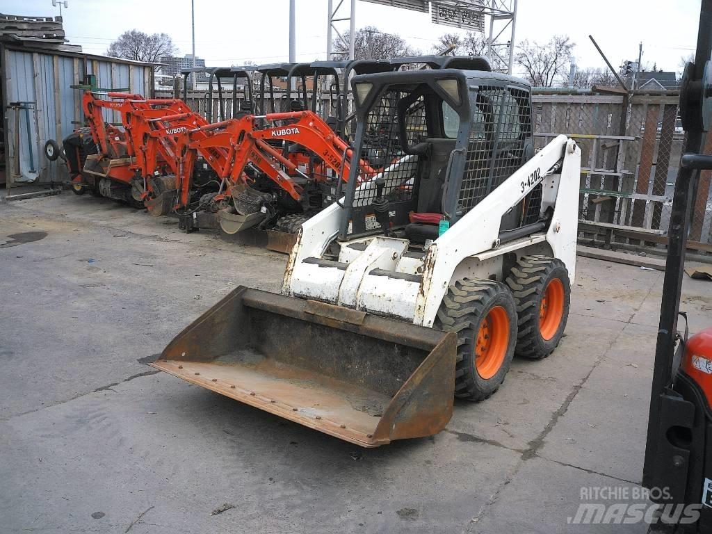 Bobcat S 130 Kompaktrakodók