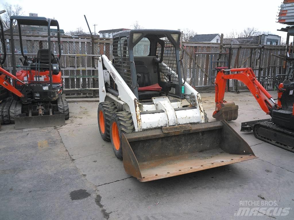 Bobcat S 130 Kompaktrakodók
