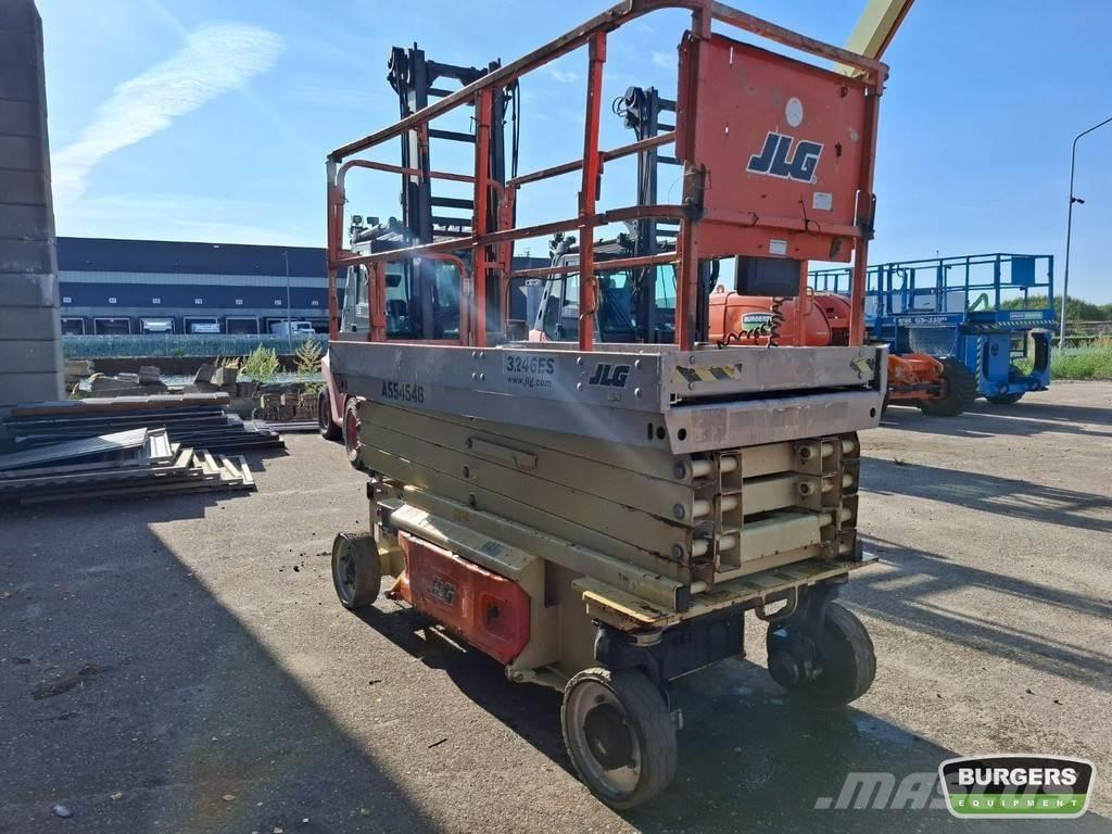 JLG 3246ES Ollós emelők