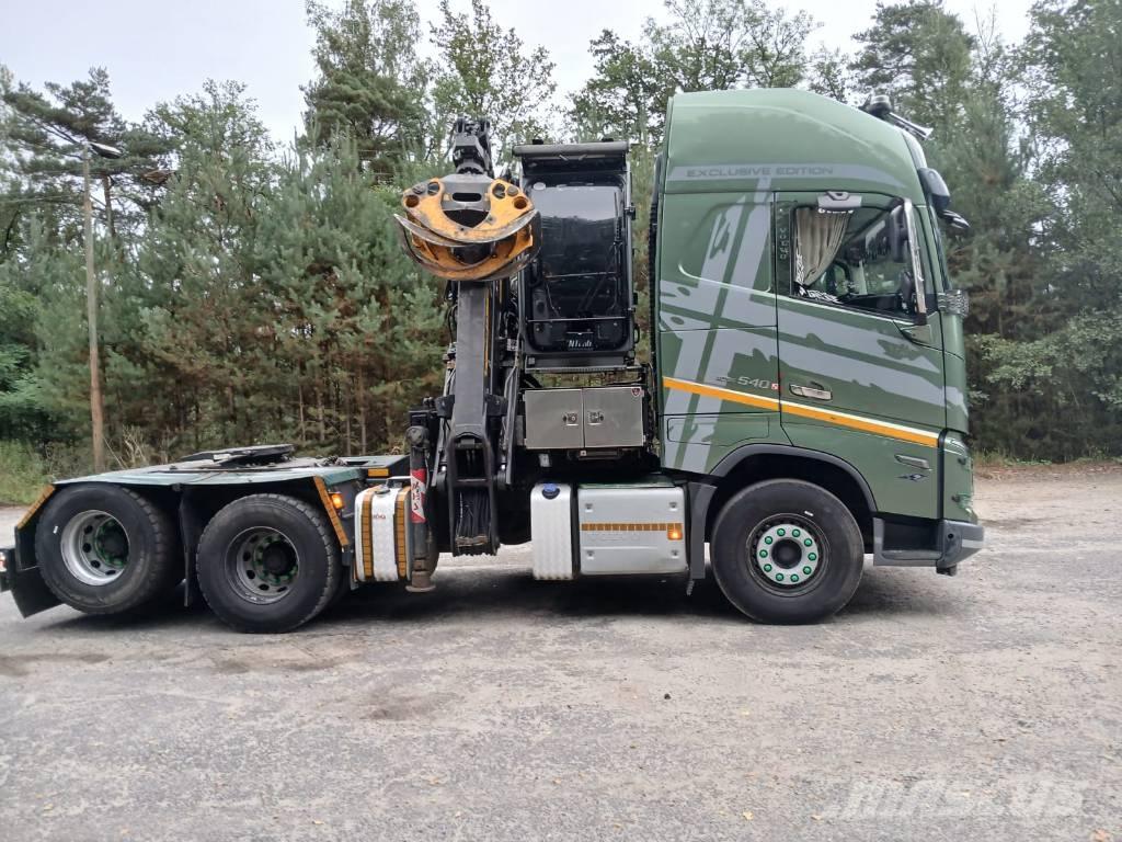 Volvo FH Deszkaszállító teherautók