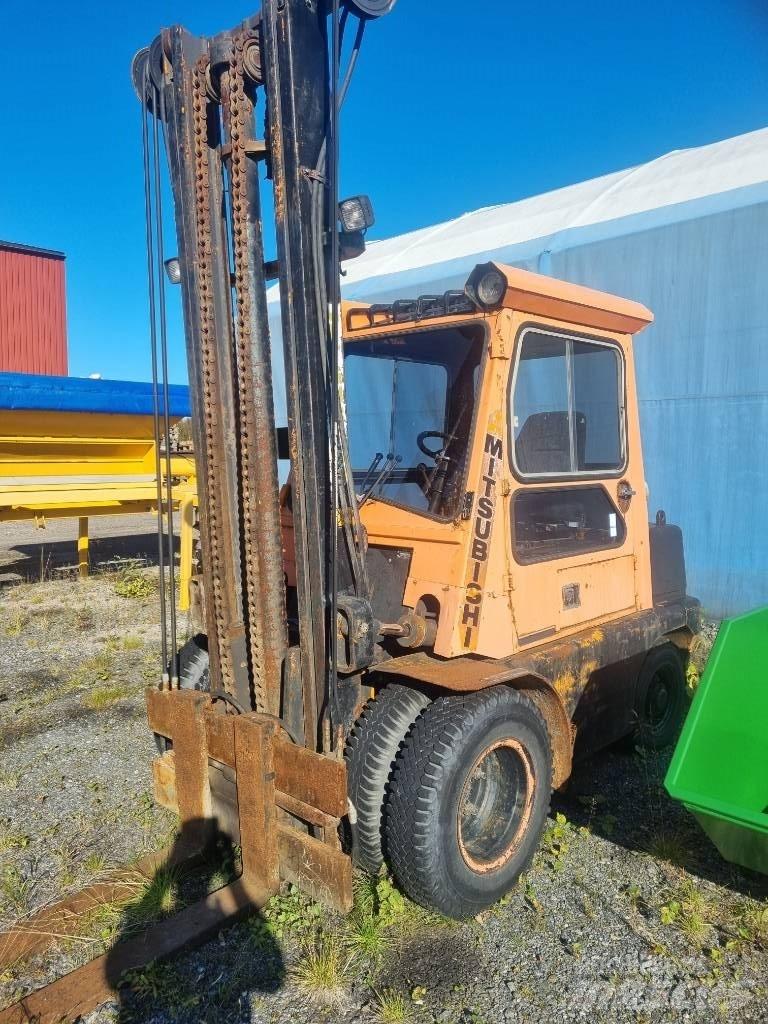 Mitsubishi FD 40 Dízel targoncák