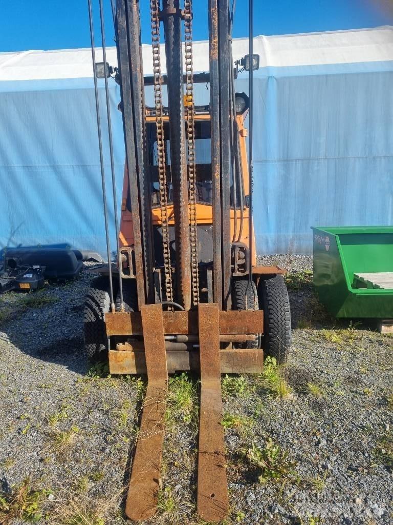 Mitsubishi FD 40 Dízel targoncák
