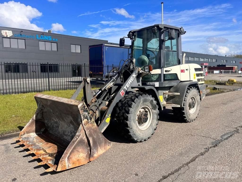 Terex TL80 Gumikerekes homlokrakodók