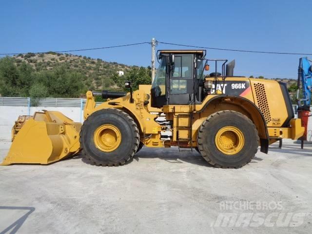 CAT 966K Gumikerekes homlokrakodók
