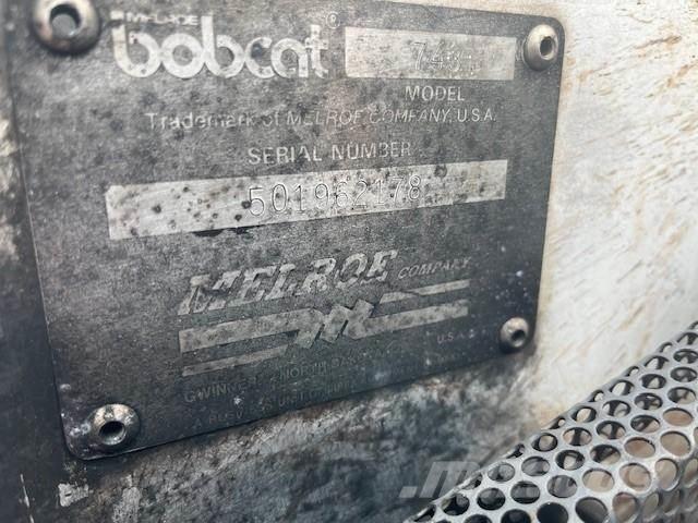 Bobcat 743 Kompaktrakodók
