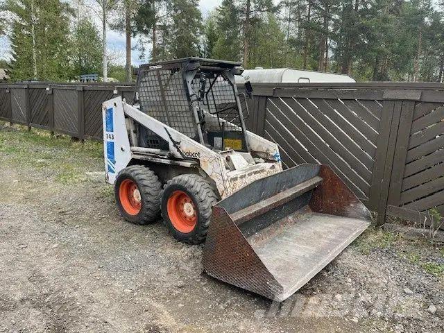 Bobcat 743 Kompaktrakodók