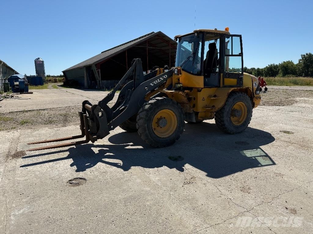 Volvo L 45 B Gumikerekes homlokrakodók
