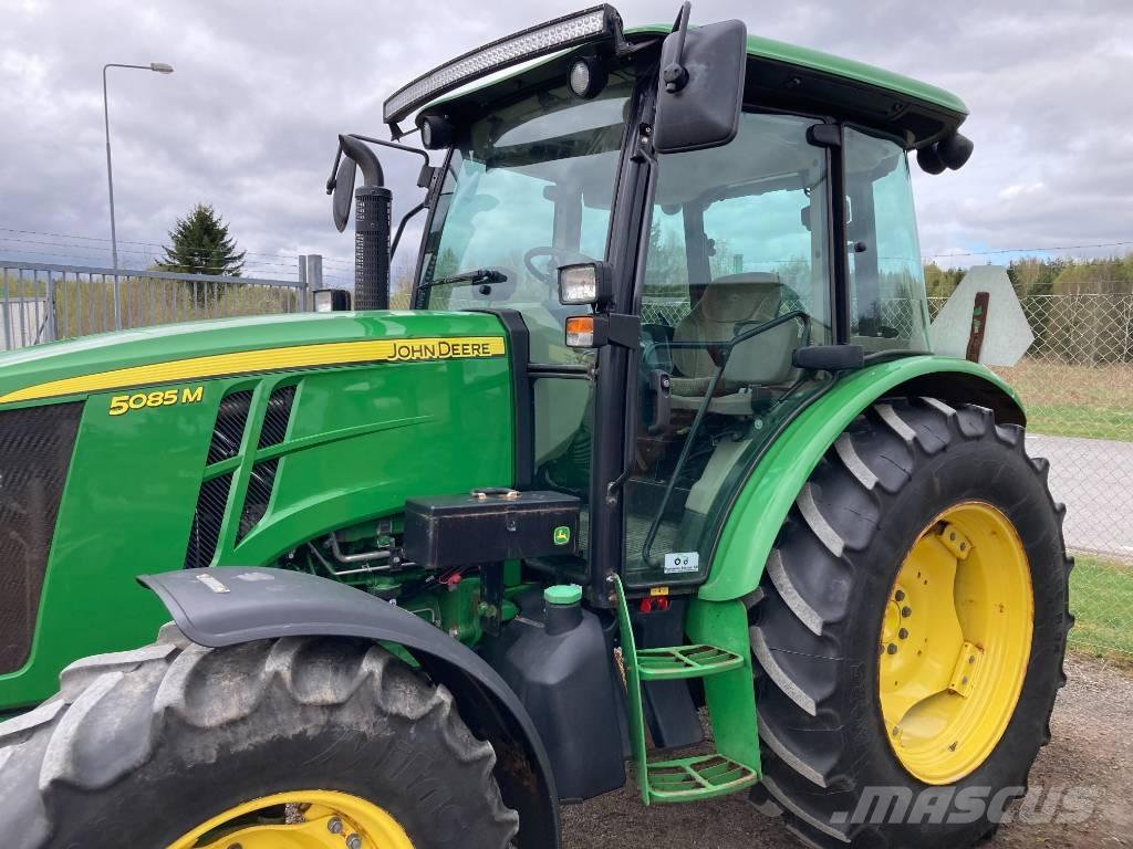 John Deere 5085 M Traktorok