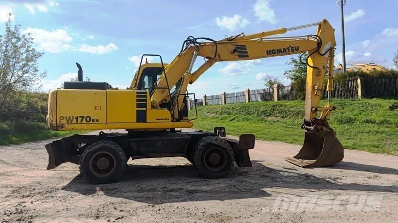 Komatsu PW 170-6 Gumikerekes kotrók